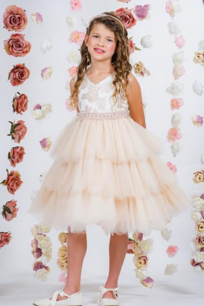 6 Flower Girl Dress Inspired Ideas for a Fairytale Summer Wedding